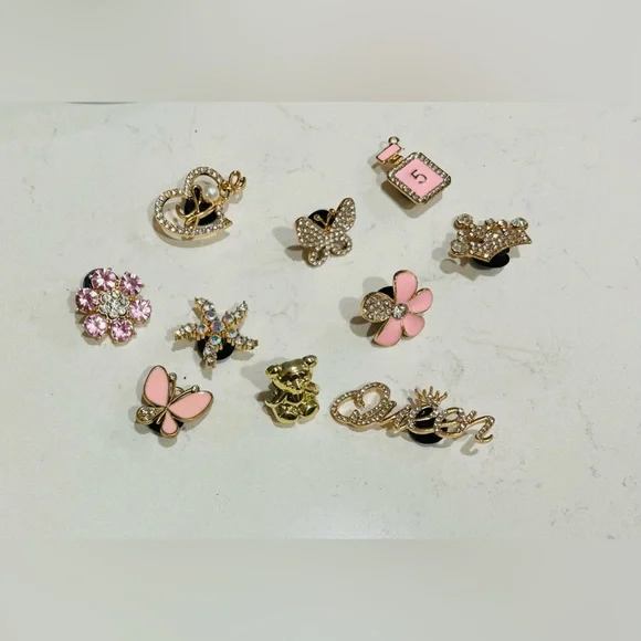 0 Bling Croc Charms, Luxury Rhinestones in Gold, Crystal Croc Charm. BarbieCore - Picture 7 of 10